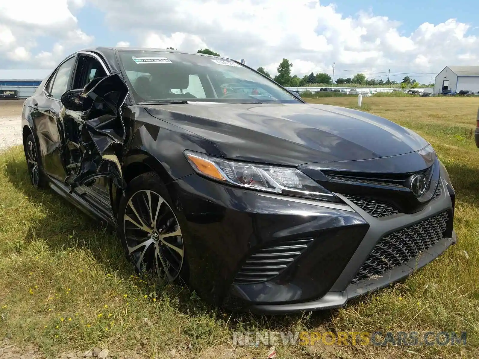 1 Photograph of a damaged car 4T1G11AK2LU928192 TOYOTA CAMRY 2020