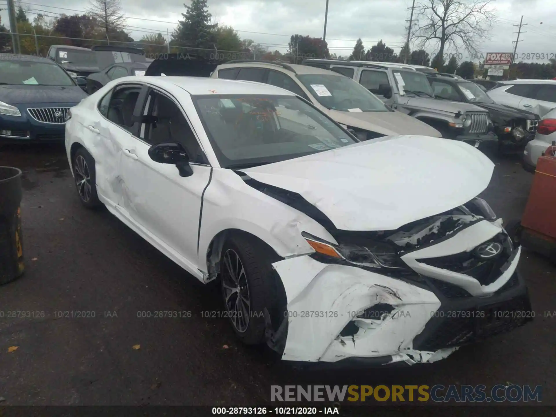 6 Photograph of a damaged car 4T1G11AK2LU928242 TOYOTA CAMRY 2020