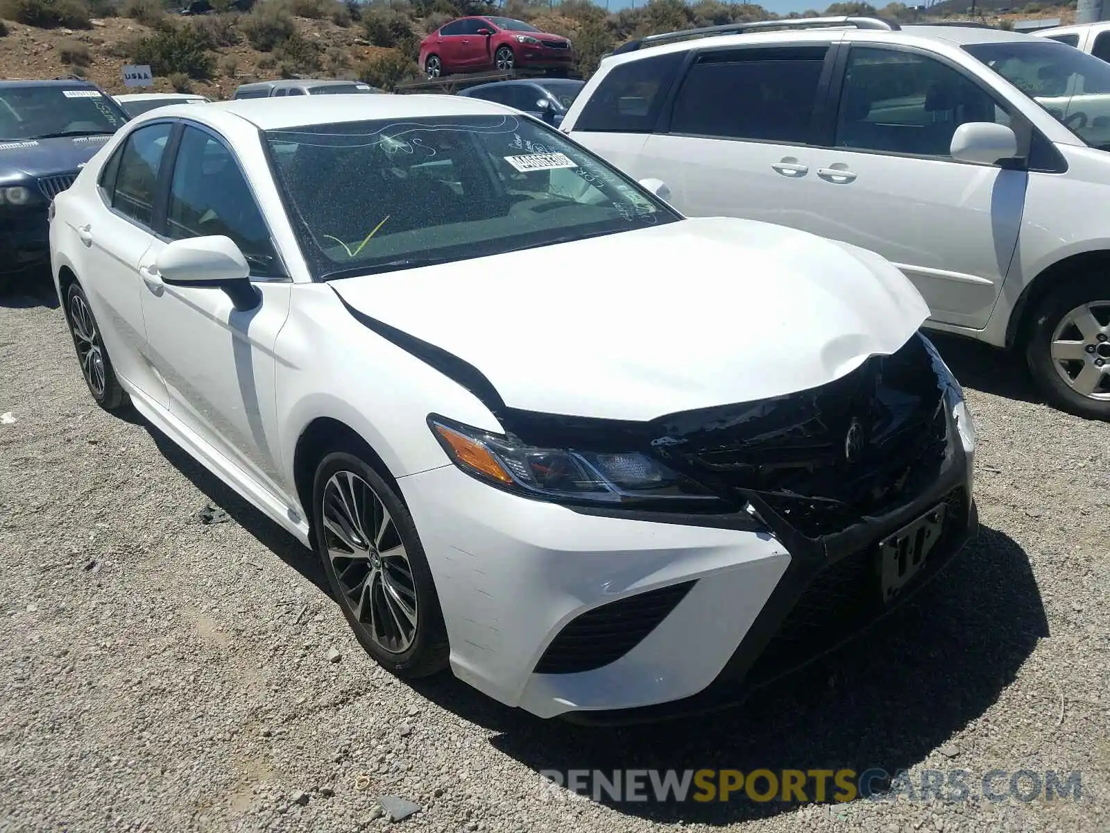 1 Photograph of a damaged car 4T1G11AK2LU931903 TOYOTA CAMRY 2020