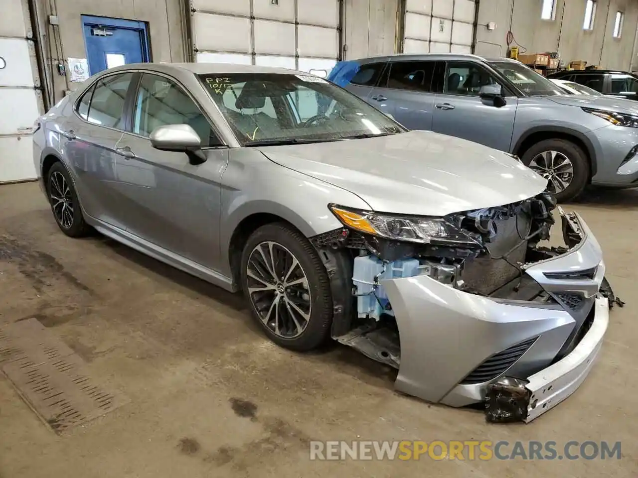 1 Photograph of a damaged car 4T1G11AK2LU934106 TOYOTA CAMRY 2020