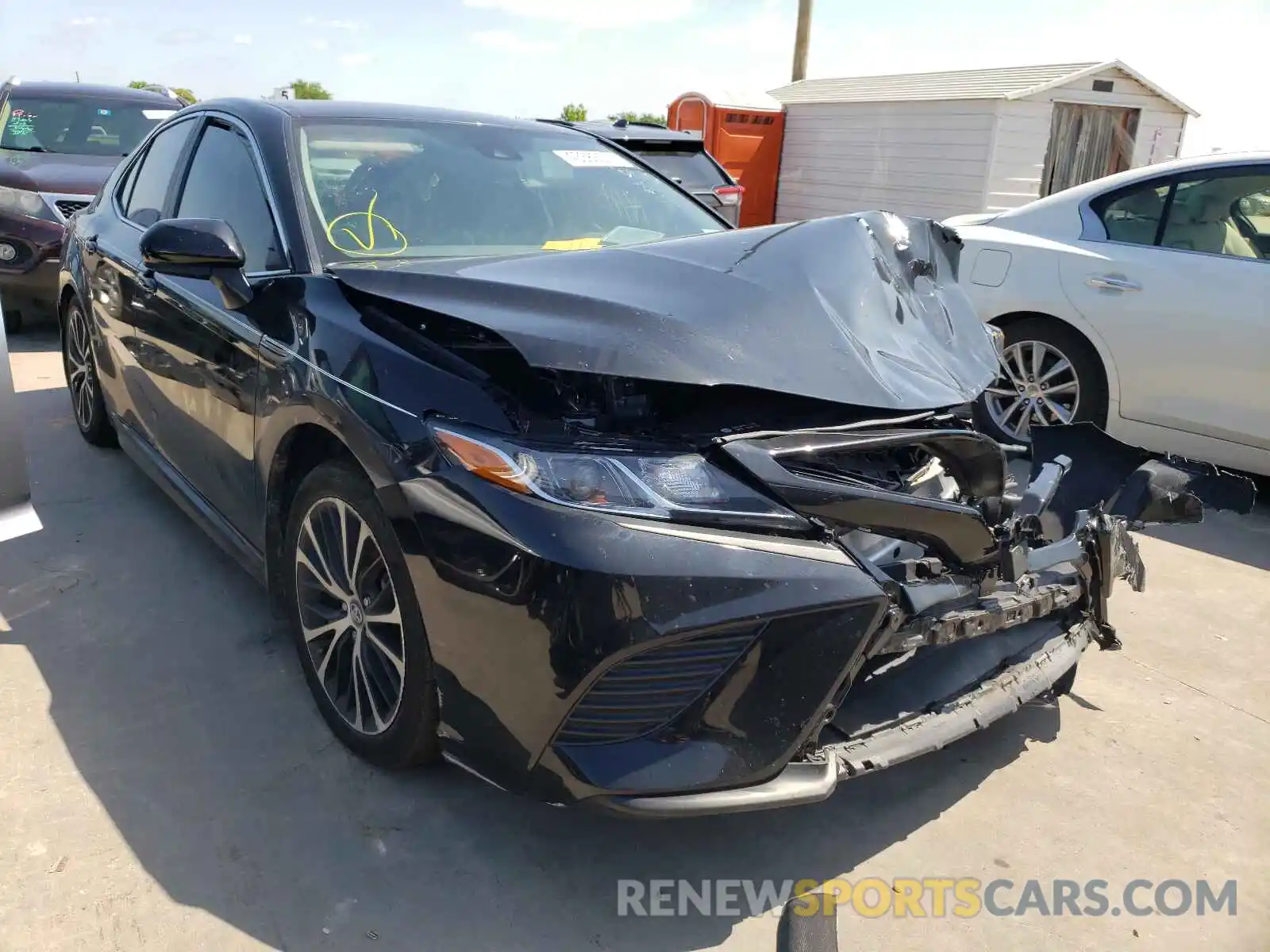 1 Photograph of a damaged car 4T1G11AK2LU934803 TOYOTA CAMRY 2020