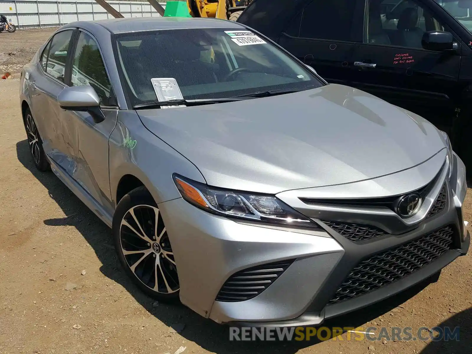 1 Photograph of a damaged car 4T1G11AK2LU935188 TOYOTA CAMRY 2020