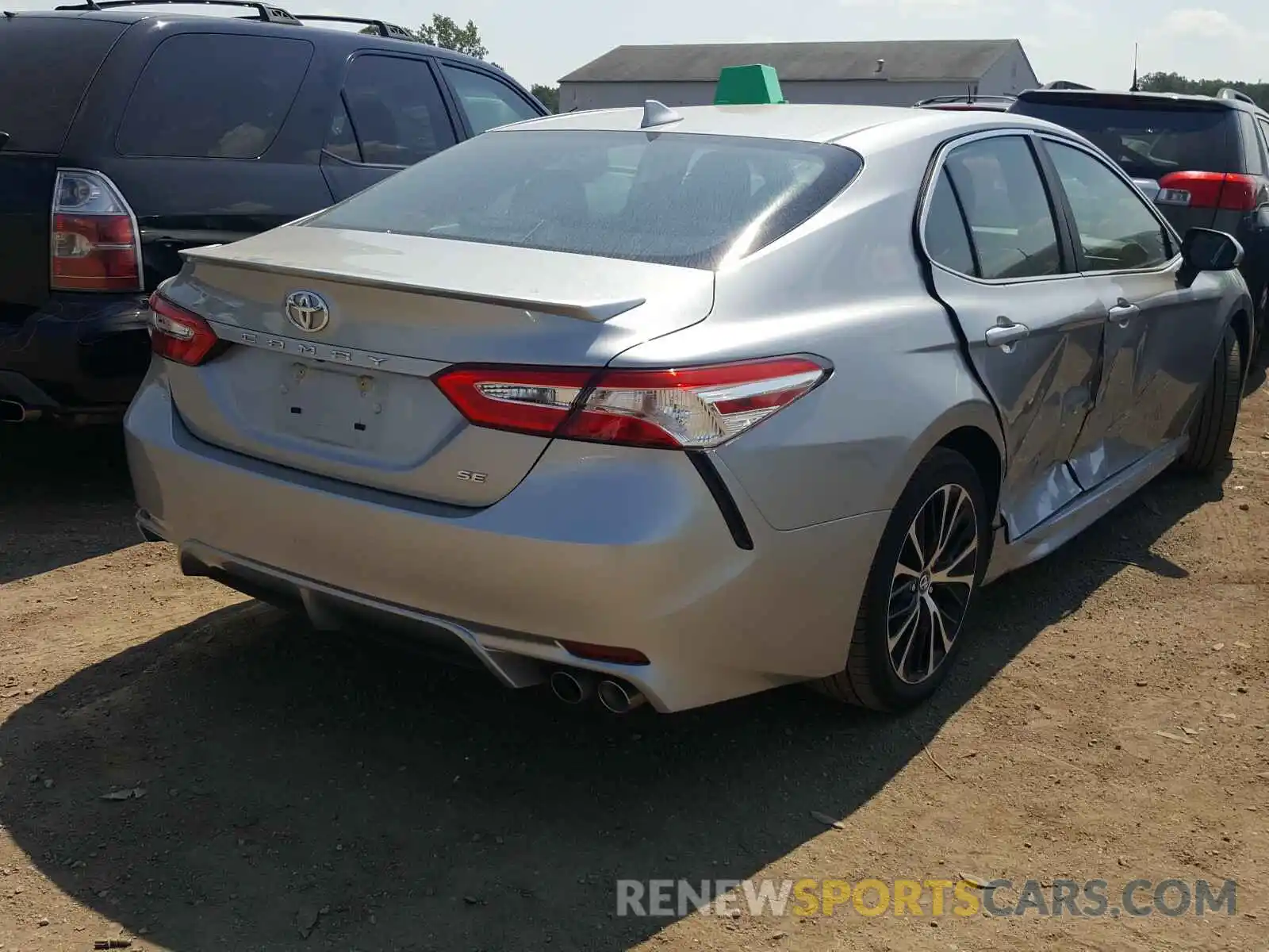 4 Photograph of a damaged car 4T1G11AK2LU935188 TOYOTA CAMRY 2020