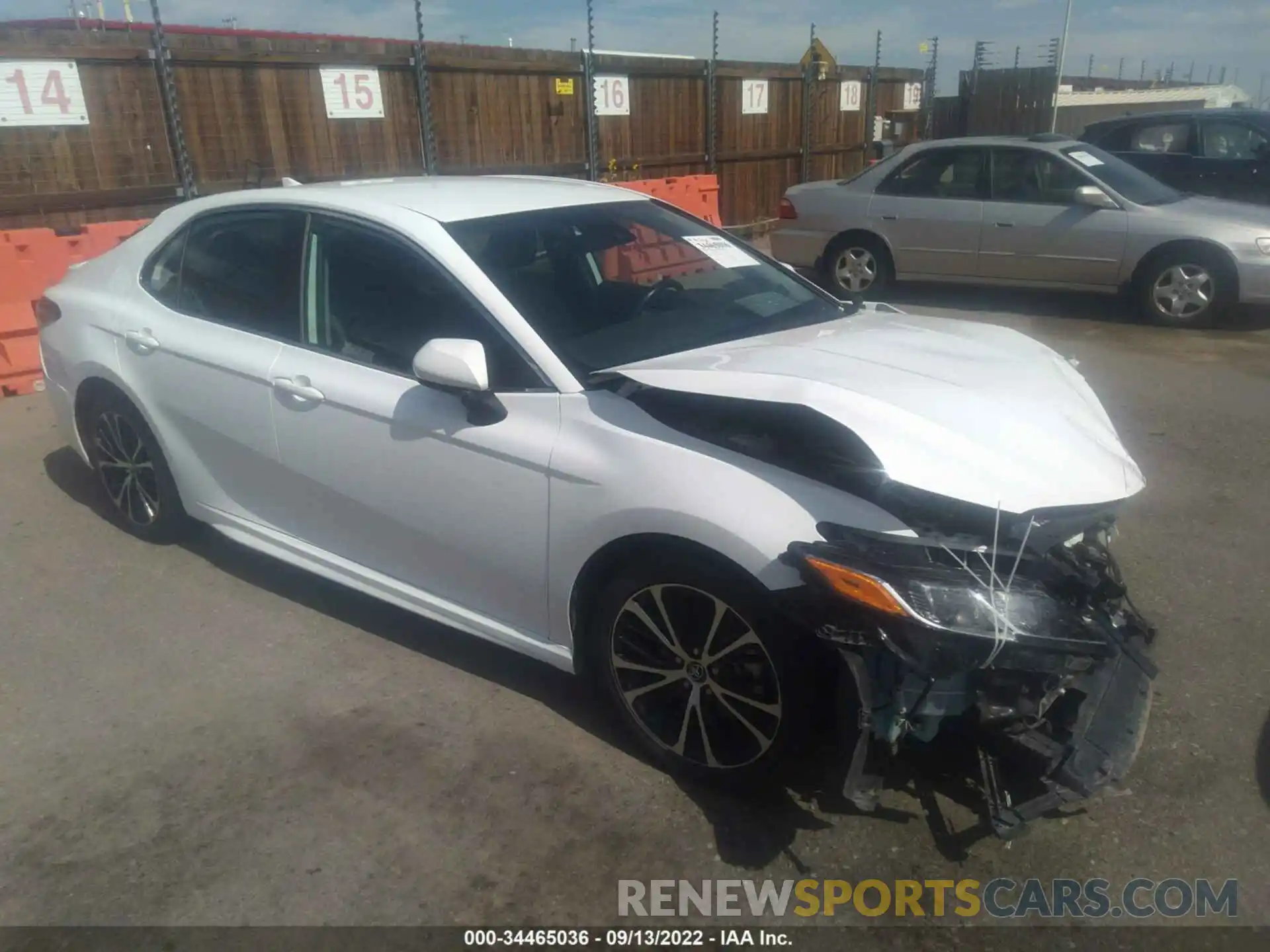 1 Photograph of a damaged car 4T1G11AK2LU938947 TOYOTA CAMRY 2020