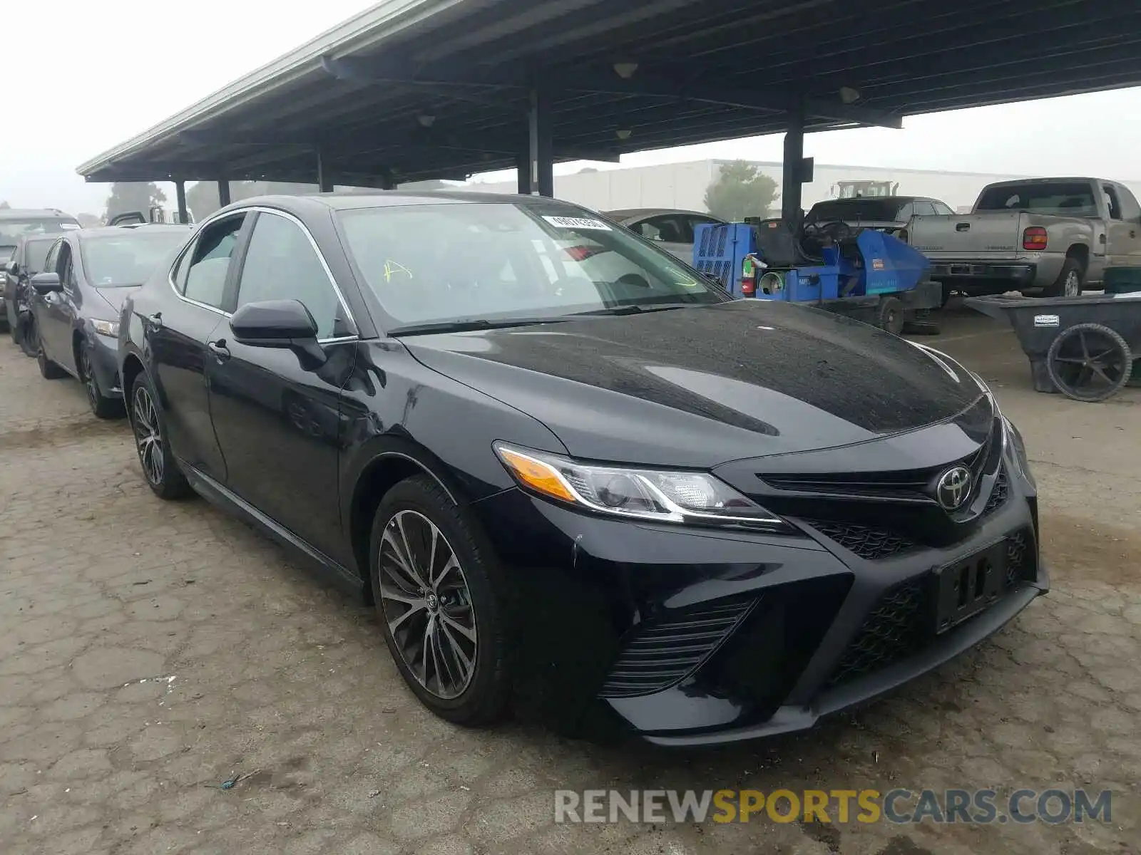 1 Photograph of a damaged car 4T1G11AK2LU941377 TOYOTA CAMRY 2020