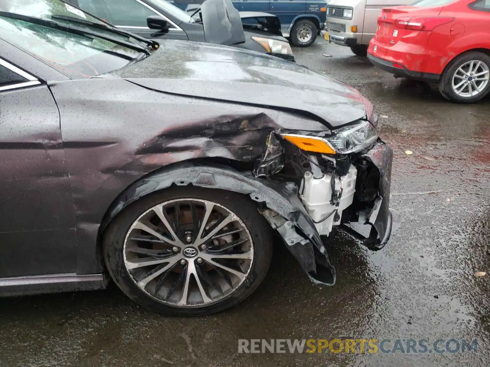 9 Photograph of a damaged car 4T1G11AK2LU943937 TOYOTA CAMRY 2020