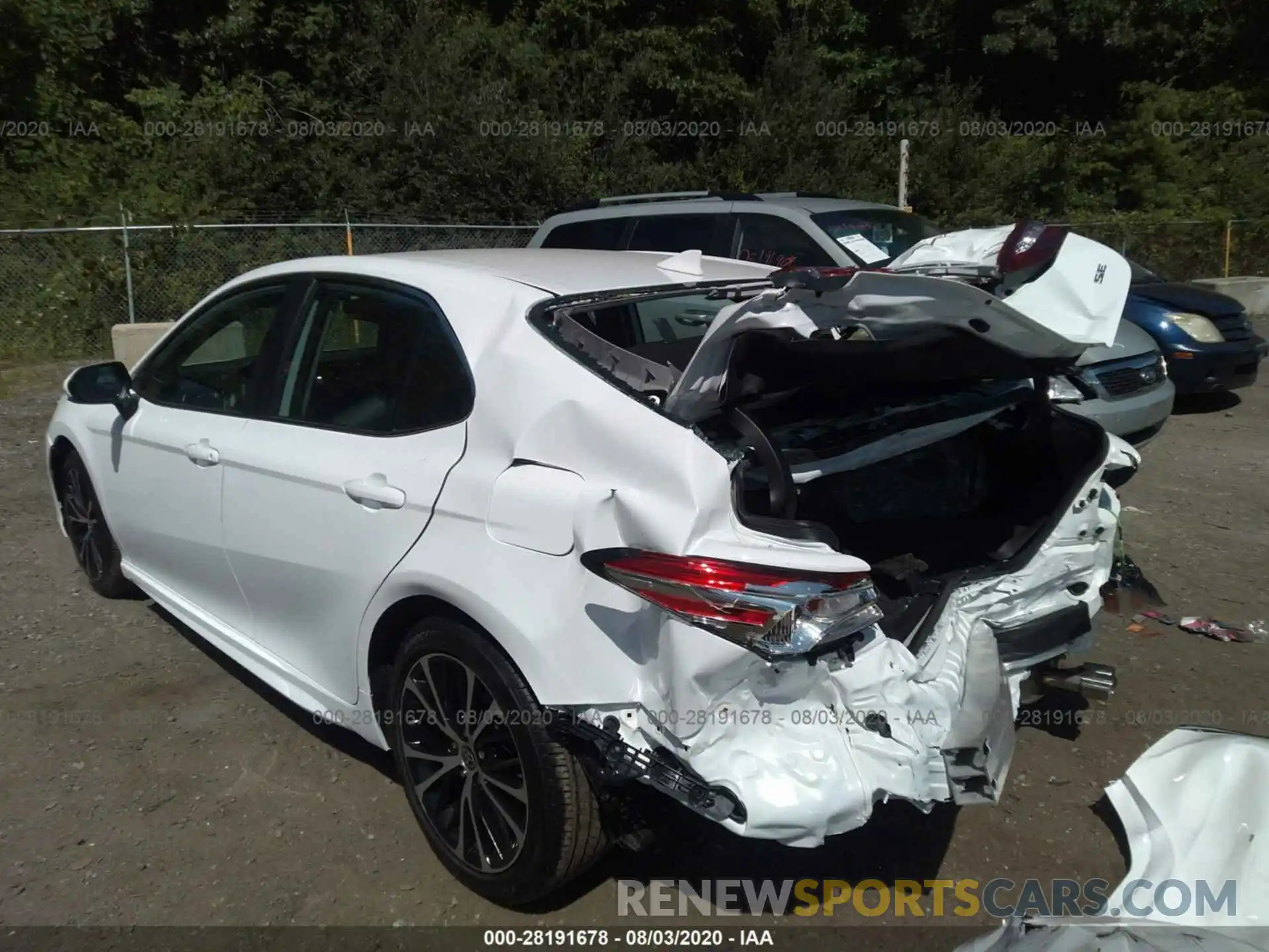 3 Photograph of a damaged car 4T1G11AK2LU946384 TOYOTA CAMRY 2020