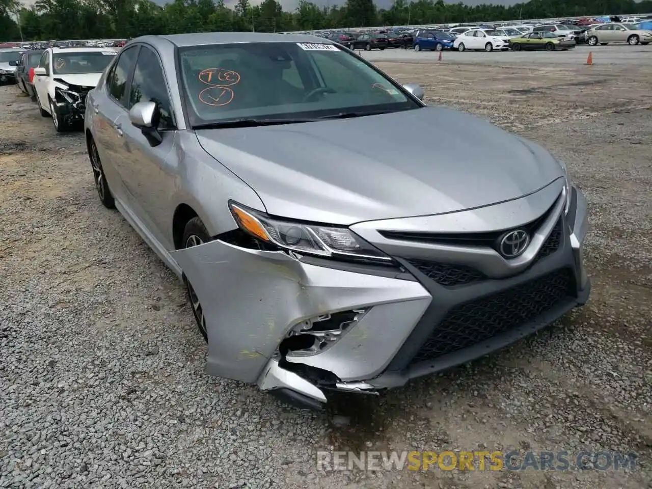 1 Photograph of a damaged car 4T1G11AK2LU950161 TOYOTA CAMRY 2020