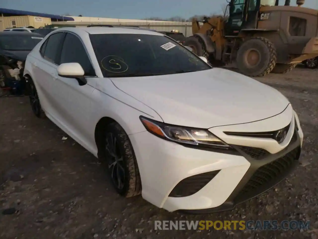 1 Photograph of a damaged car 4T1G11AK2LU950645 TOYOTA CAMRY 2020