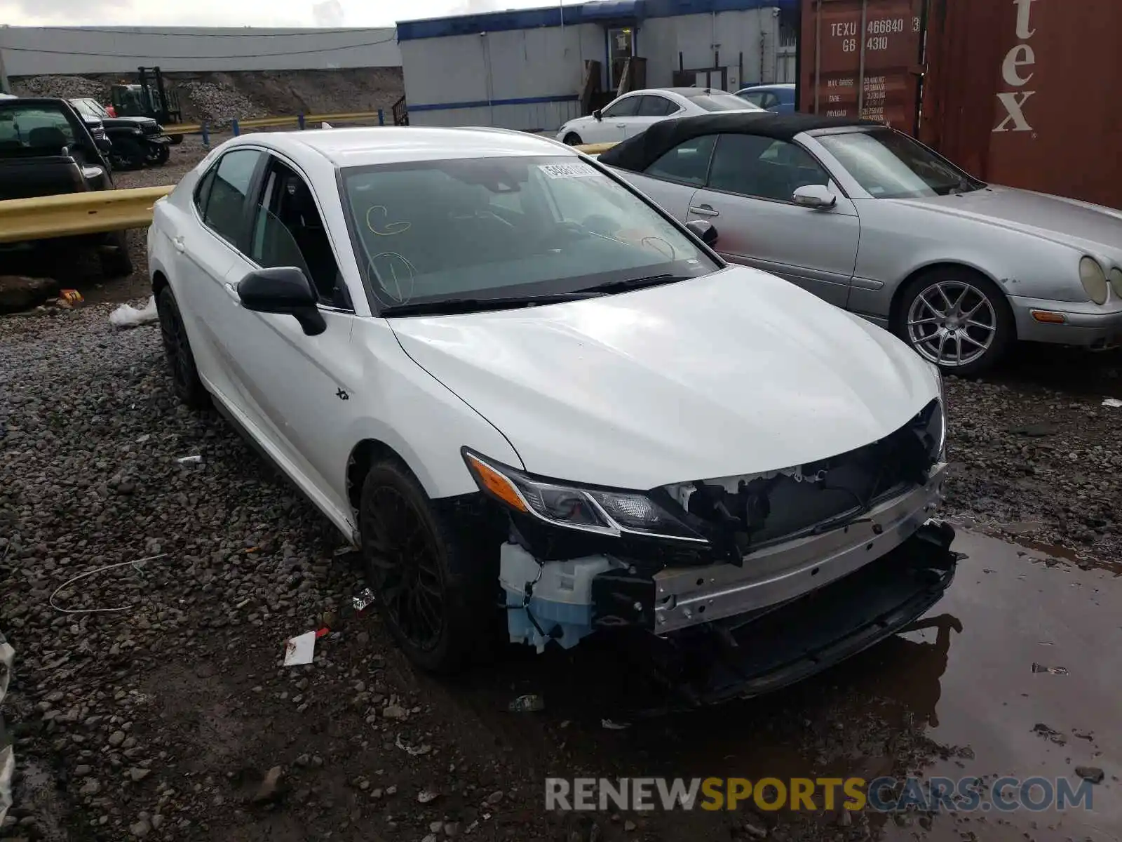 1 Photograph of a damaged car 4T1G11AK2LU956154 TOYOTA CAMRY 2020