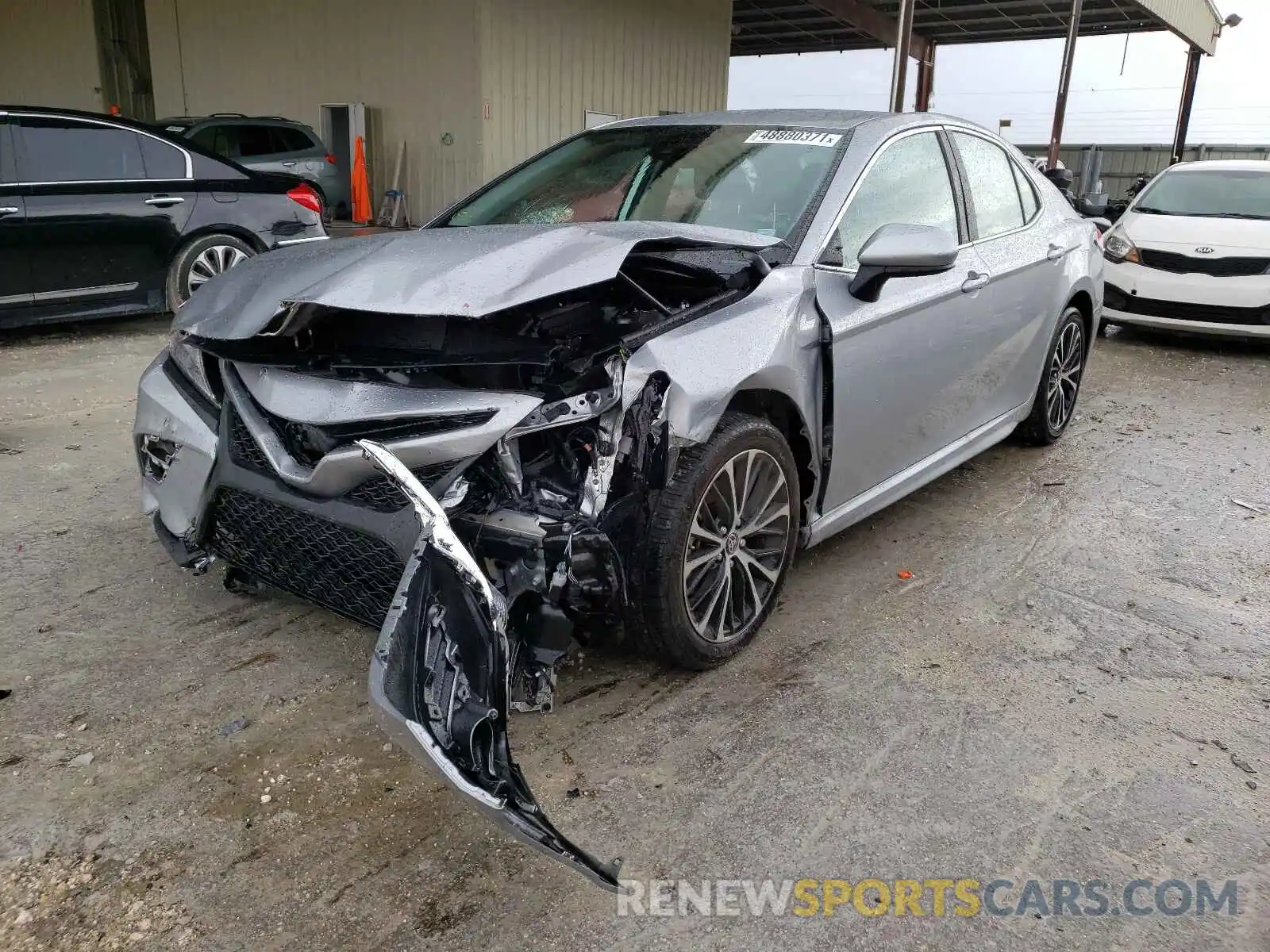 2 Photograph of a damaged car 4T1G11AK2LU957711 TOYOTA CAMRY 2020