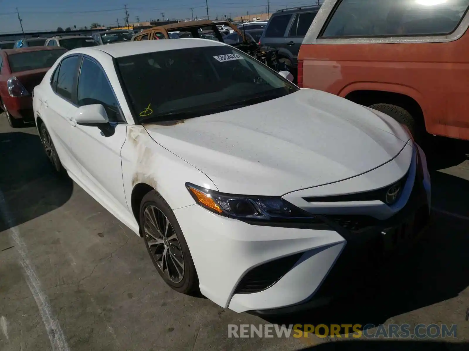 1 Photograph of a damaged car 4T1G11AK2LU972581 TOYOTA CAMRY 2020