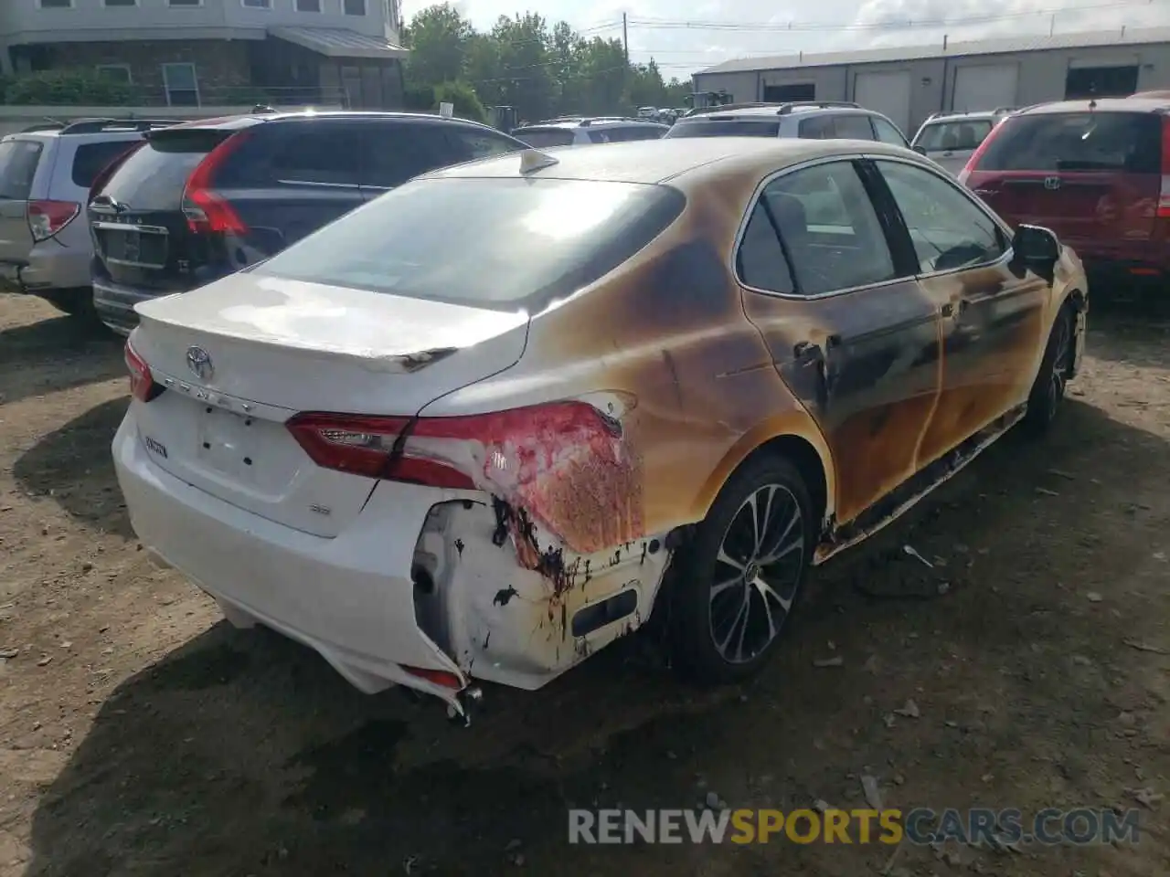 4 Photograph of a damaged car 4T1G11AK2LU983645 TOYOTA CAMRY 2020