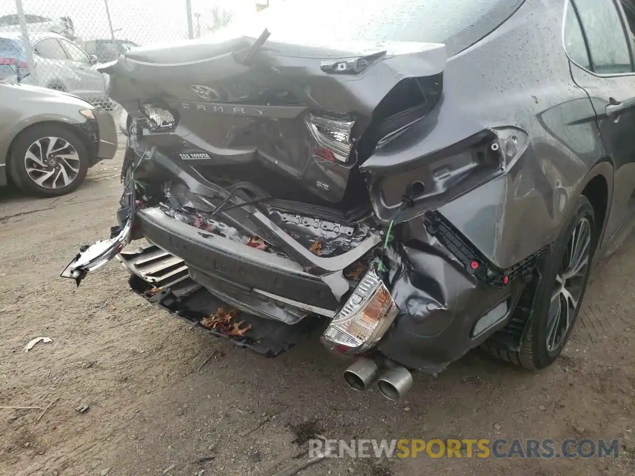 9 Photograph of a damaged car 4T1G11AK2LU983662 TOYOTA CAMRY 2020