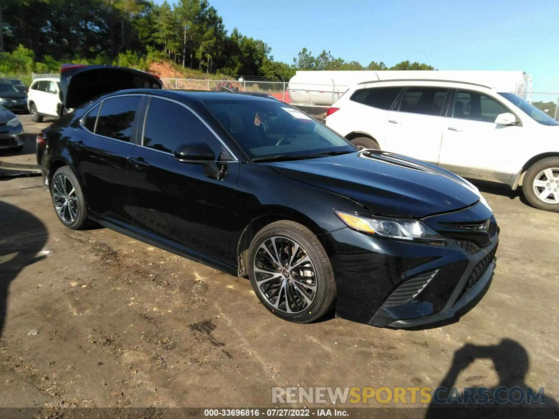 1 Photograph of a damaged car 4T1G11AK2LU986058 TOYOTA CAMRY 2020