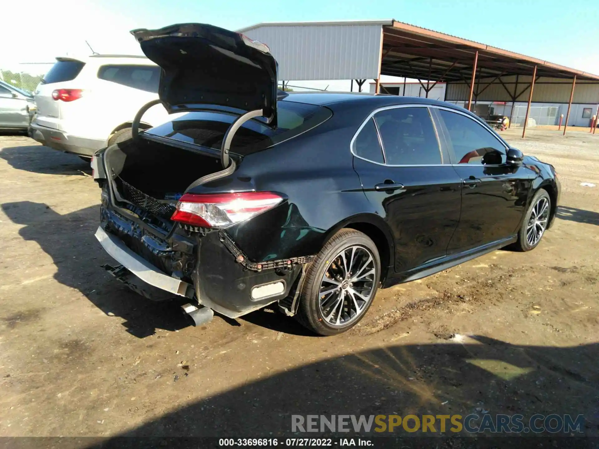 4 Photograph of a damaged car 4T1G11AK2LU986058 TOYOTA CAMRY 2020