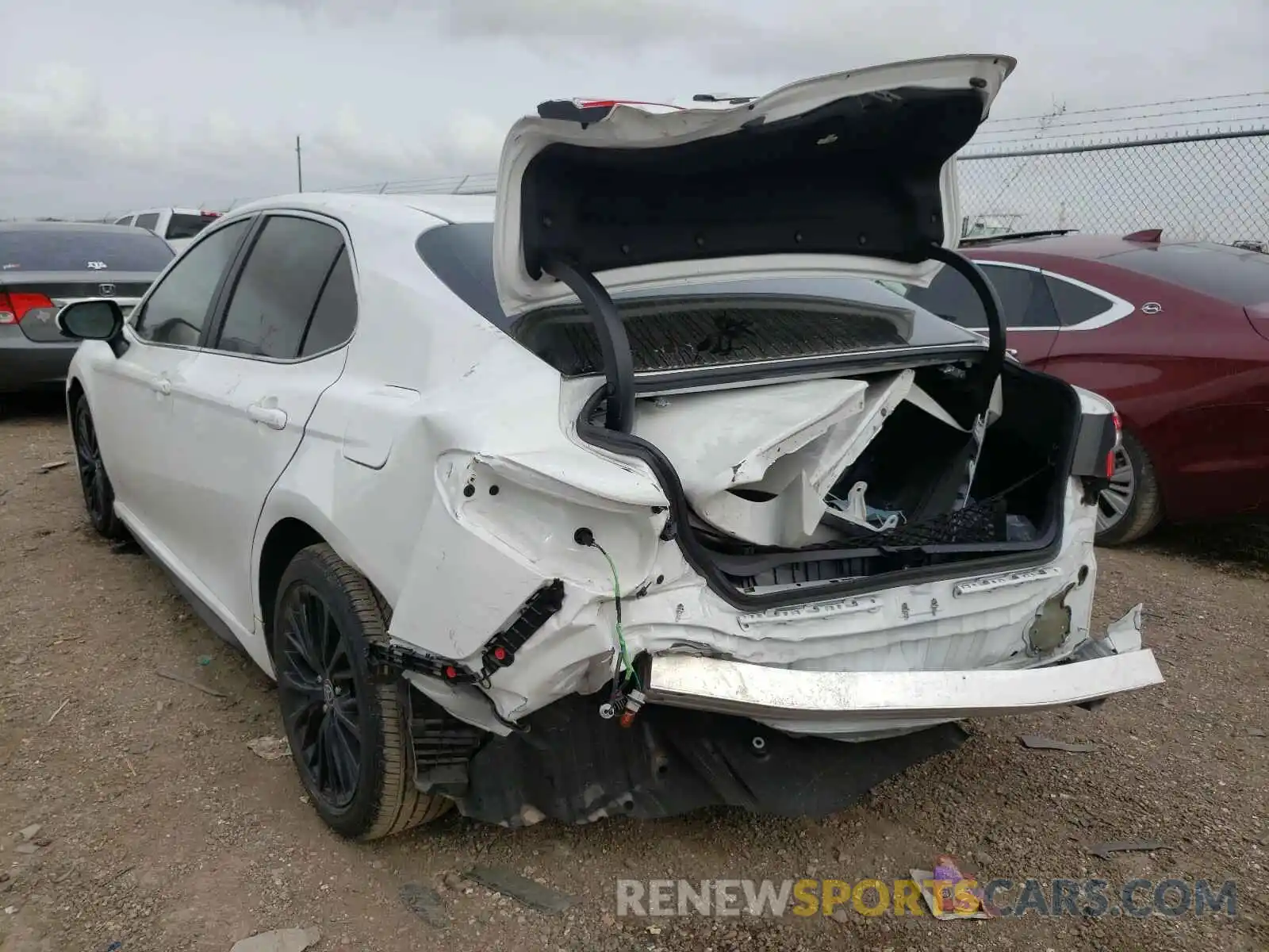 3 Photograph of a damaged car 4T1G11AK2LU986223 TOYOTA CAMRY 2020