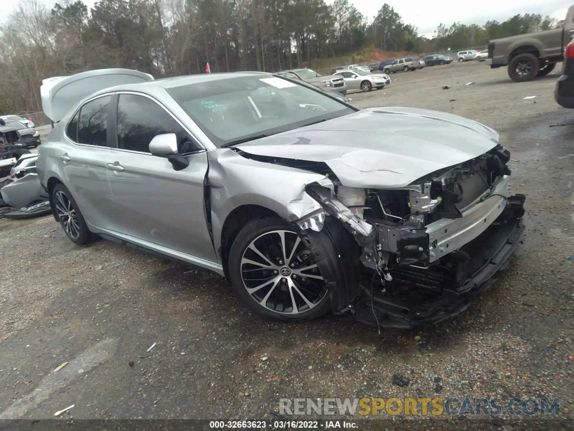 1 Photograph of a damaged car 4T1G11AK2LU990336 TOYOTA CAMRY 2020