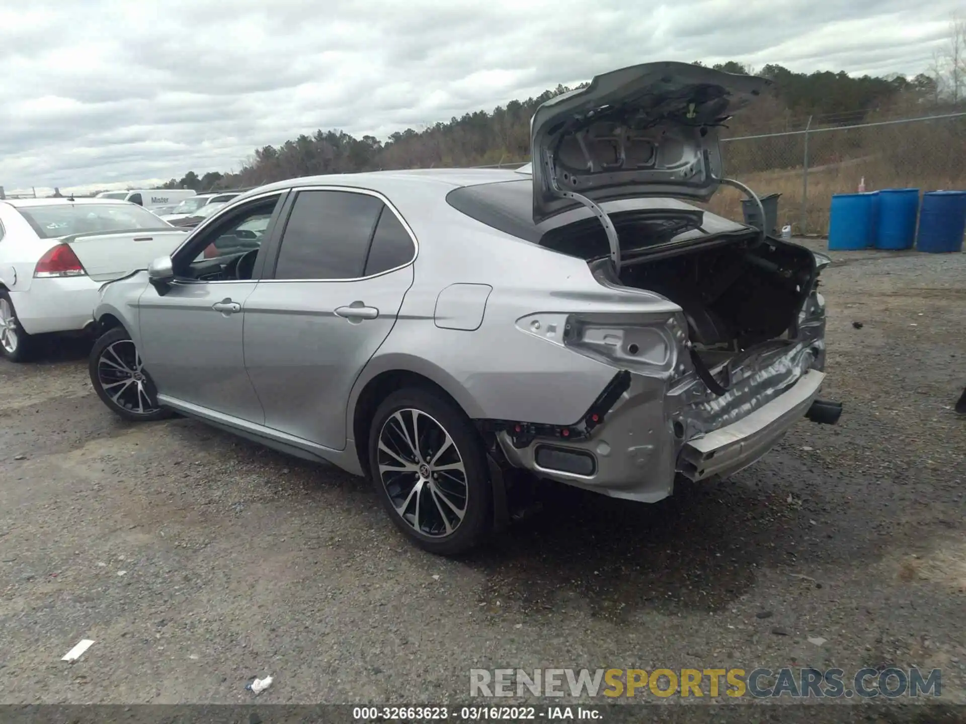 3 Photograph of a damaged car 4T1G11AK2LU990336 TOYOTA CAMRY 2020