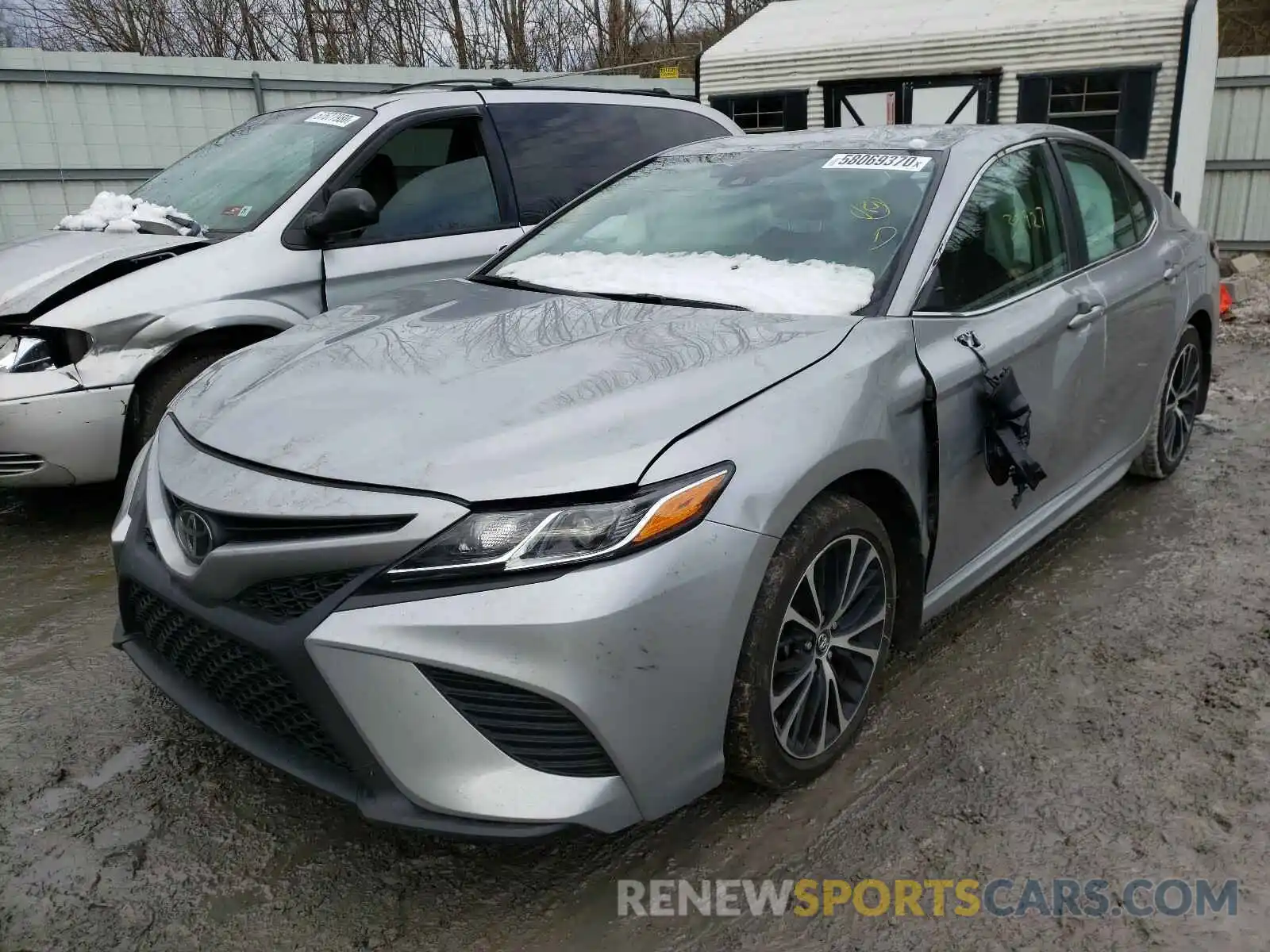 2 Photograph of a damaged car 4T1G11AK3LU303011 TOYOTA CAMRY 2020