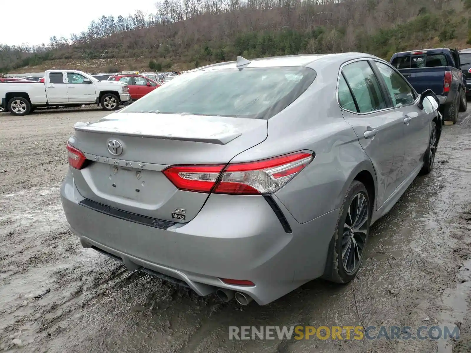 4 Photograph of a damaged car 4T1G11AK3LU303011 TOYOTA CAMRY 2020