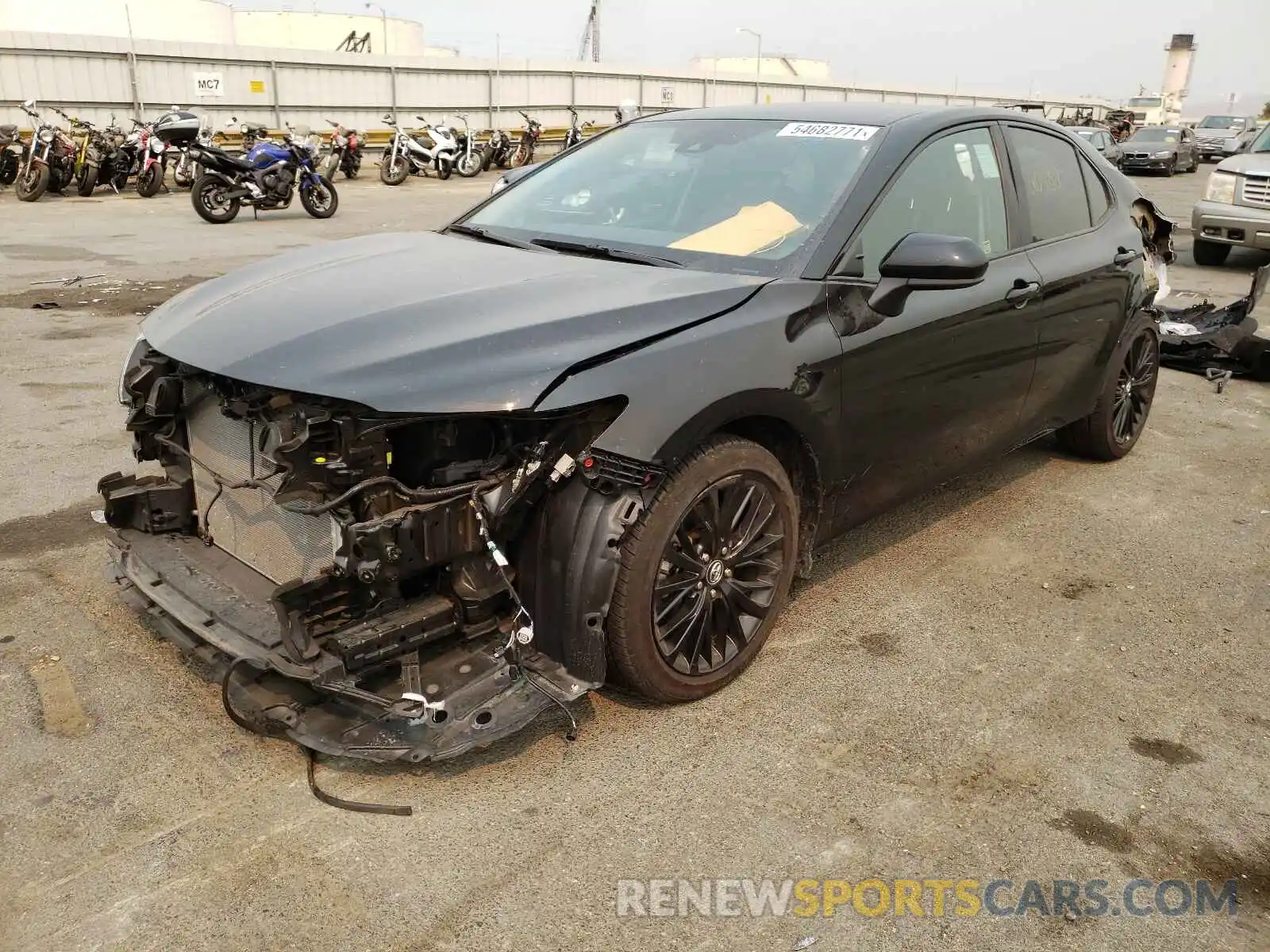 2 Photograph of a damaged car 4T1G11AK3LU303820 TOYOTA CAMRY 2020