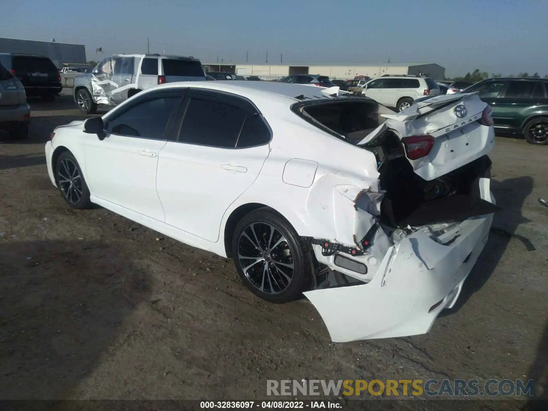 3 Photograph of a damaged car 4T1G11AK3LU304921 TOYOTA CAMRY 2020