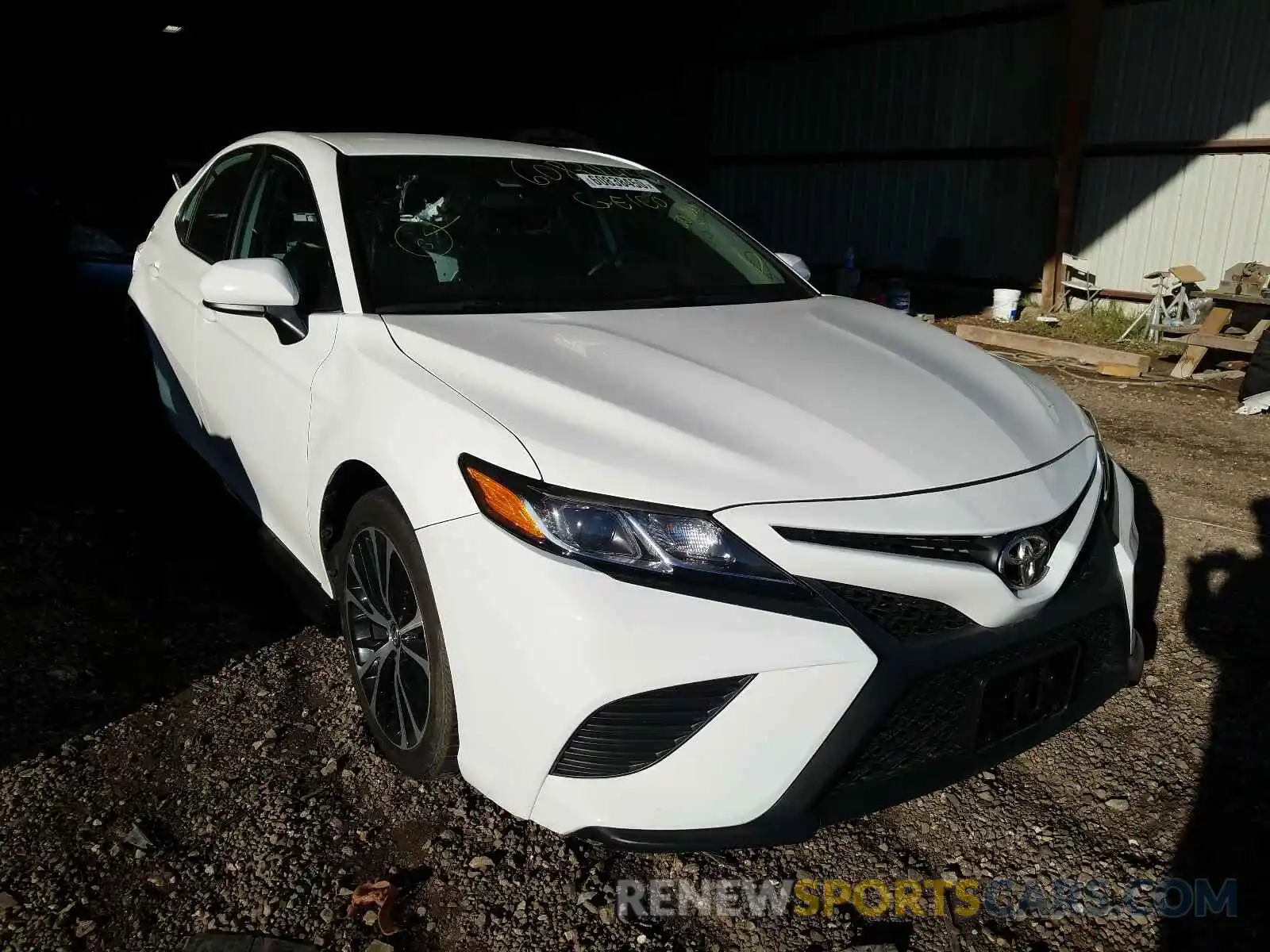 1 Photograph of a damaged car 4T1G11AK3LU306300 TOYOTA CAMRY 2020