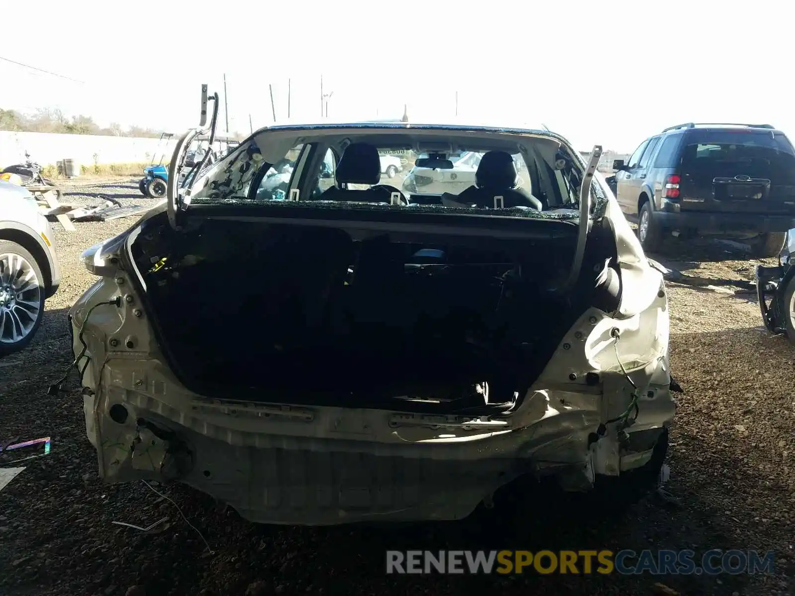 9 Photograph of a damaged car 4T1G11AK3LU306300 TOYOTA CAMRY 2020