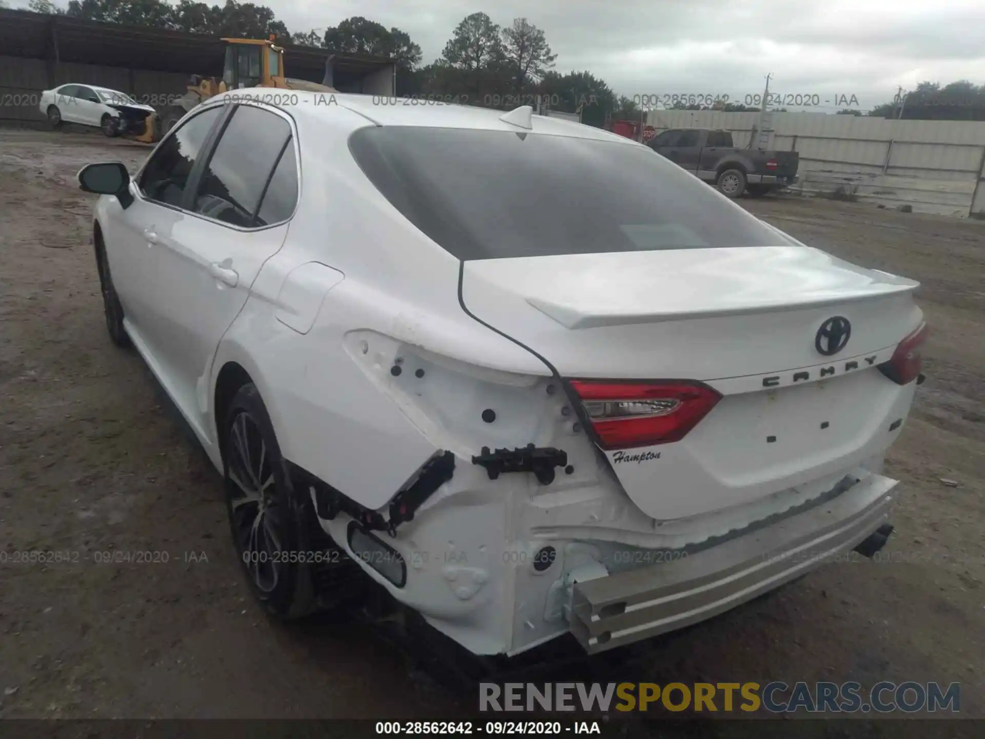 3 Photograph of a damaged car 4T1G11AK3LU310752 TOYOTA CAMRY 2020