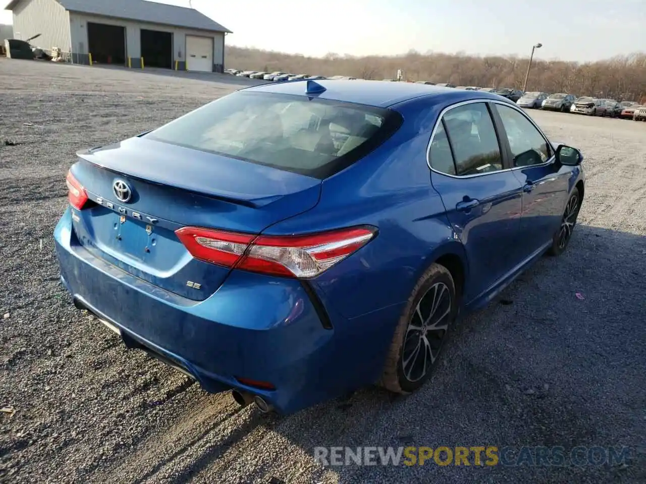 4 Photograph of a damaged car 4T1G11AK3LU313618 TOYOTA CAMRY 2020