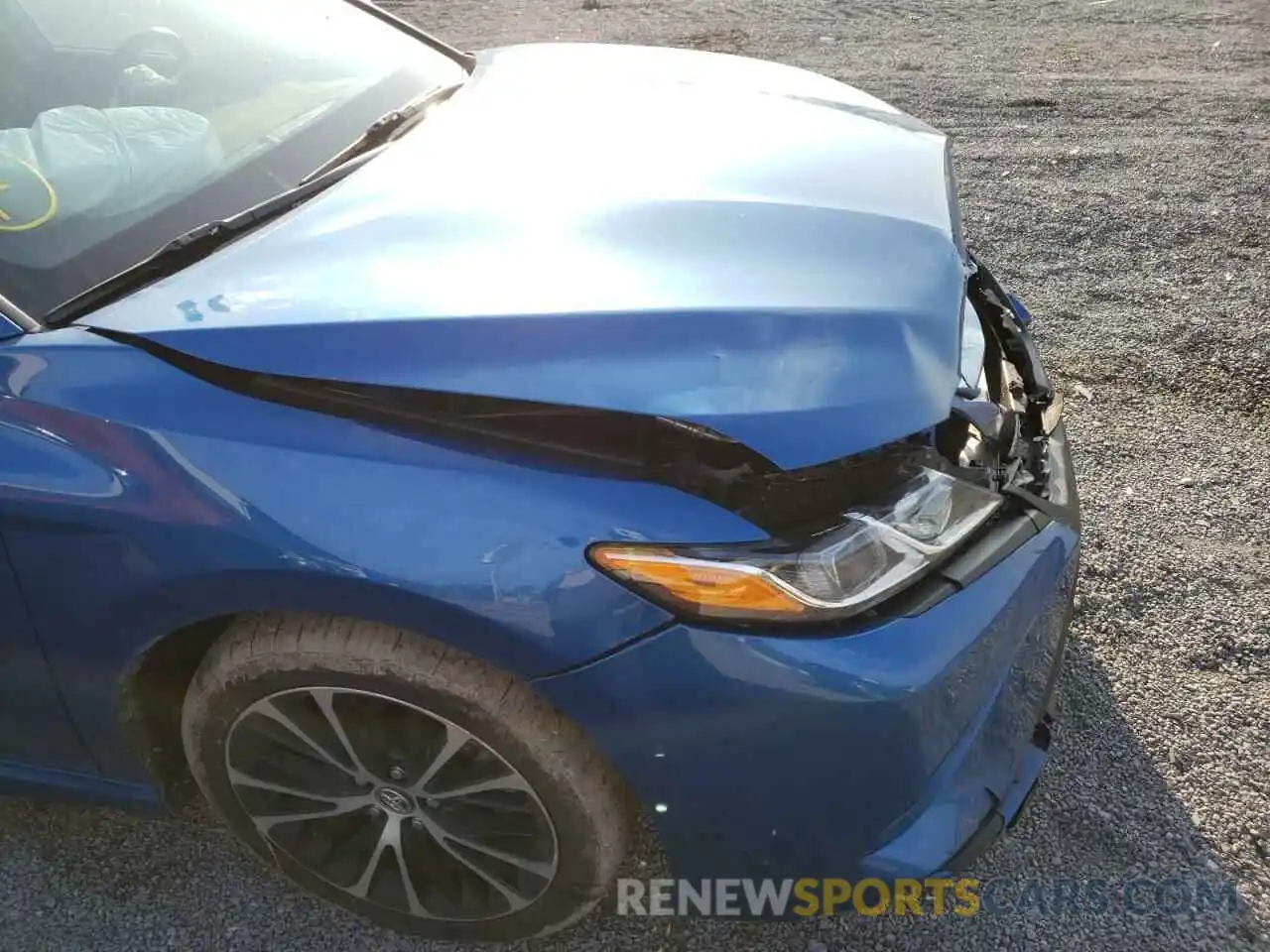 9 Photograph of a damaged car 4T1G11AK3LU313618 TOYOTA CAMRY 2020