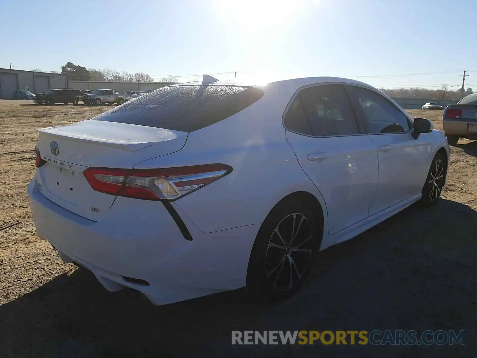 4 Photograph of a damaged car 4T1G11AK3LU315241 TOYOTA CAMRY 2020