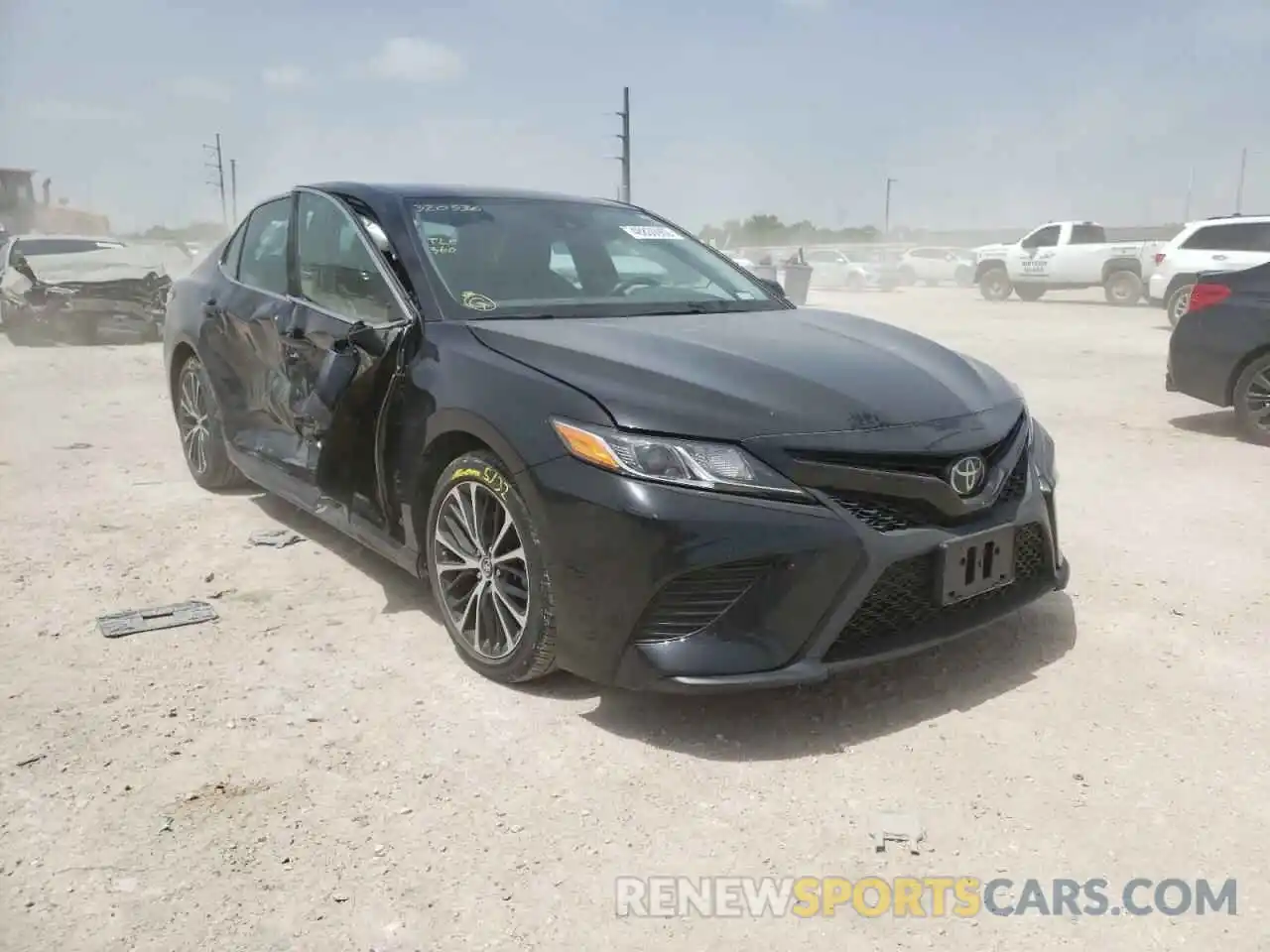 1 Photograph of a damaged car 4T1G11AK3LU320536 TOYOTA CAMRY 2020