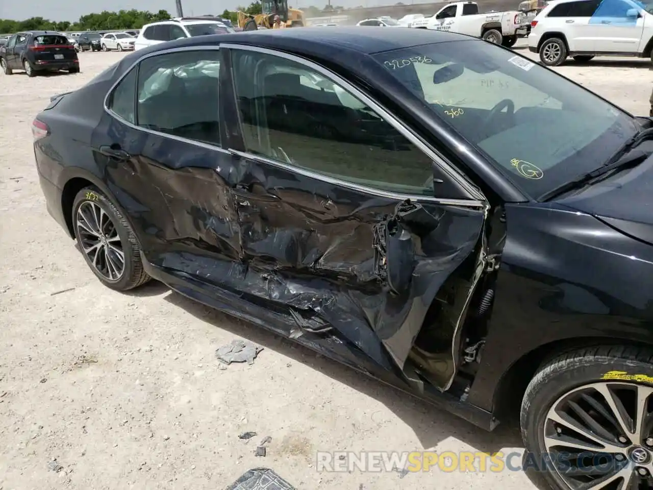 9 Photograph of a damaged car 4T1G11AK3LU320536 TOYOTA CAMRY 2020