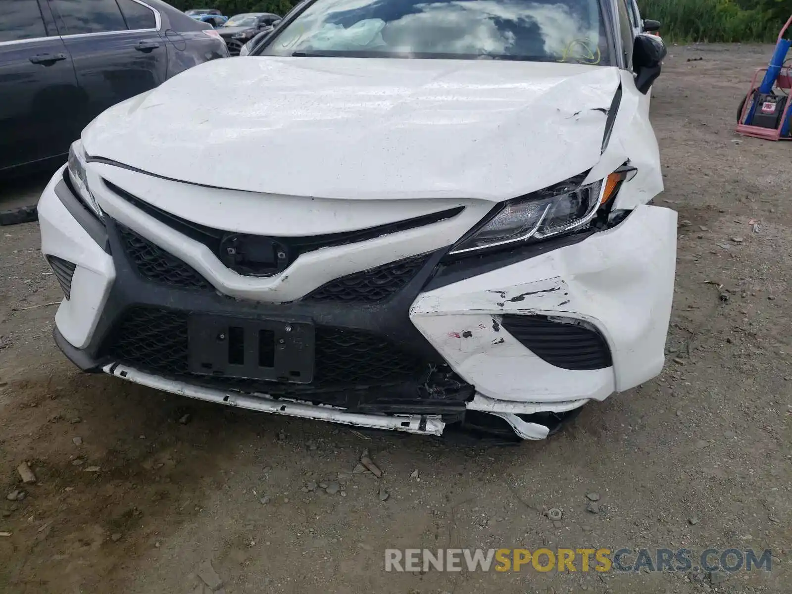 9 Photograph of a damaged car 4T1G11AK3LU321010 TOYOTA CAMRY 2020