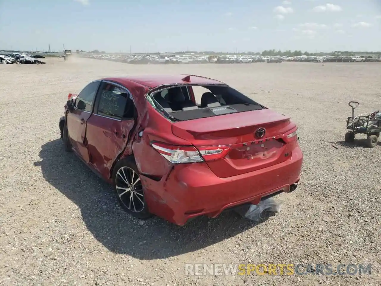 3 Photograph of a damaged car 4T1G11AK3LU321167 TOYOTA CAMRY 2020