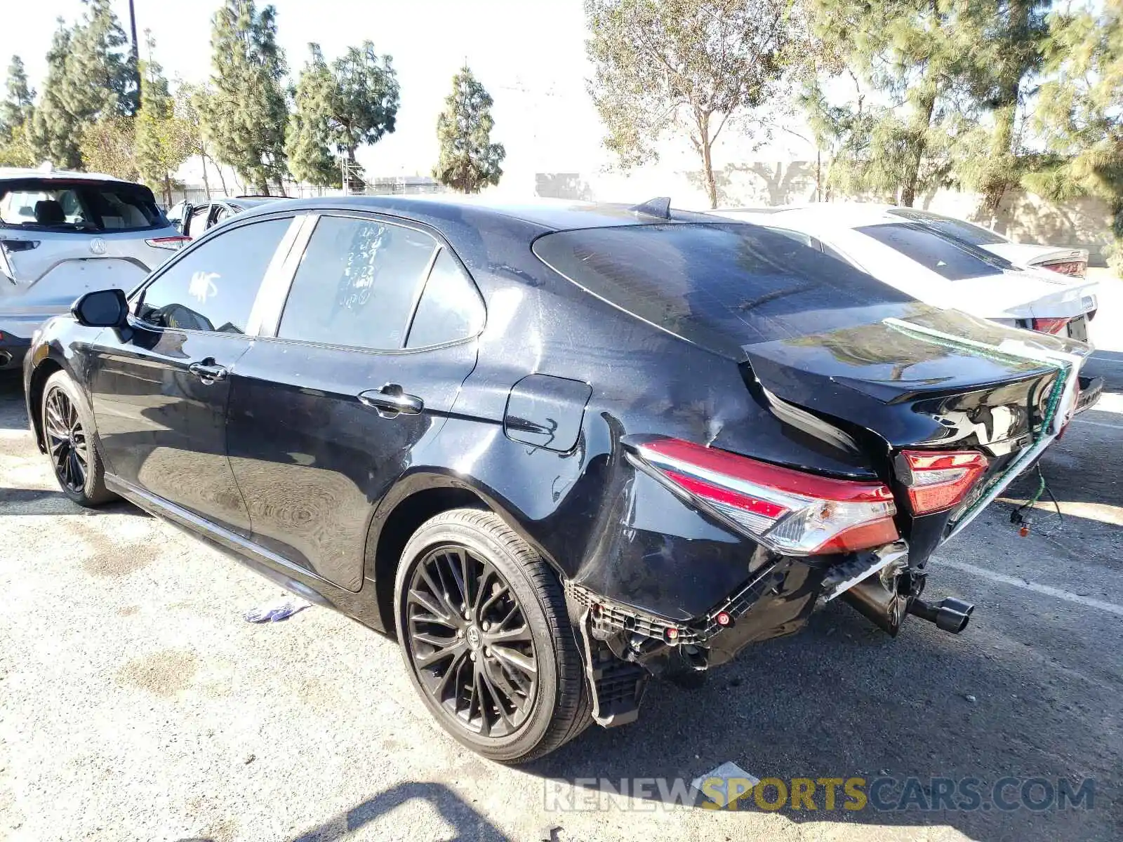 3 Photograph of a damaged car 4T1G11AK3LU322366 TOYOTA CAMRY 2020