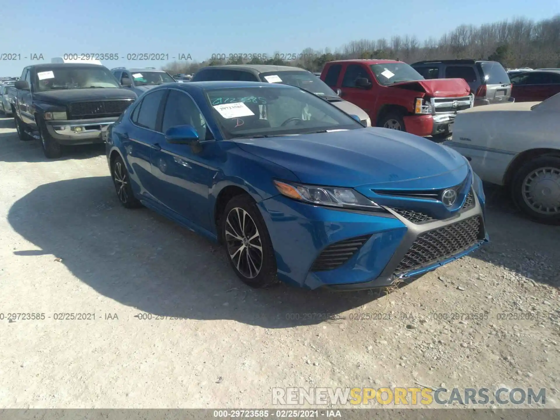 1 Photograph of a damaged car 4T1G11AK3LU322593 TOYOTA CAMRY 2020