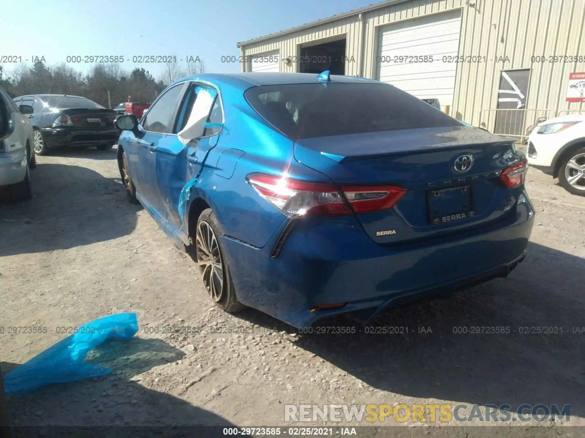 3 Фотография поврежденного автомобиля 4T1G11AK3LU322593 TOYOTA CAMRY 2020