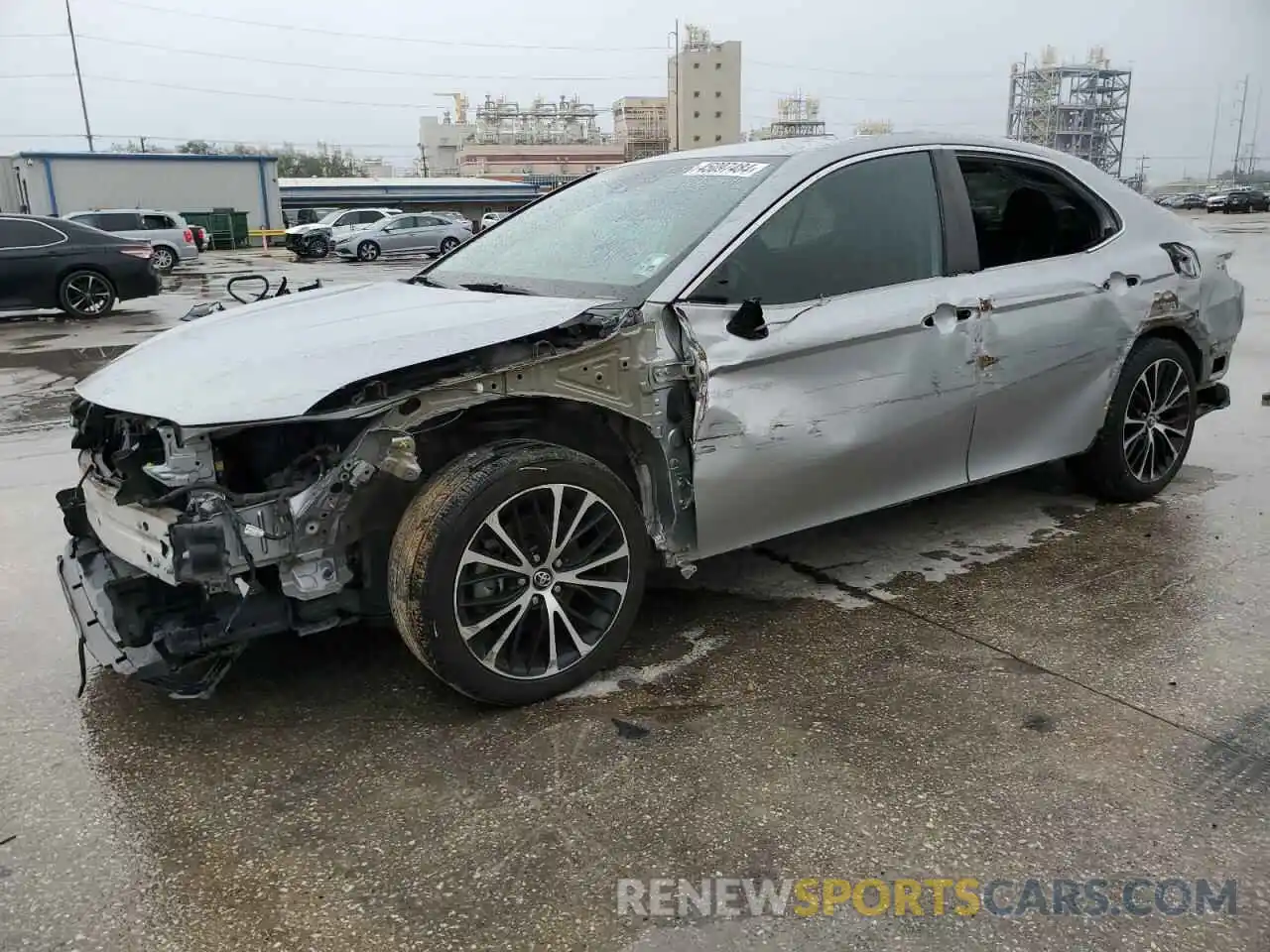 1 Photograph of a damaged car 4T1G11AK3LU322920 TOYOTA CAMRY 2020