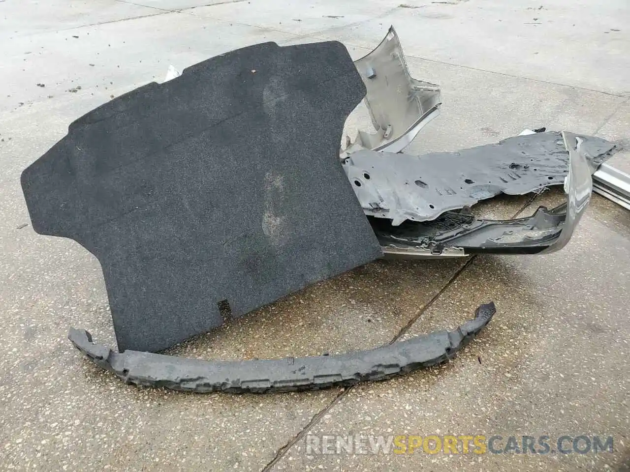 12 Photograph of a damaged car 4T1G11AK3LU322920 TOYOTA CAMRY 2020