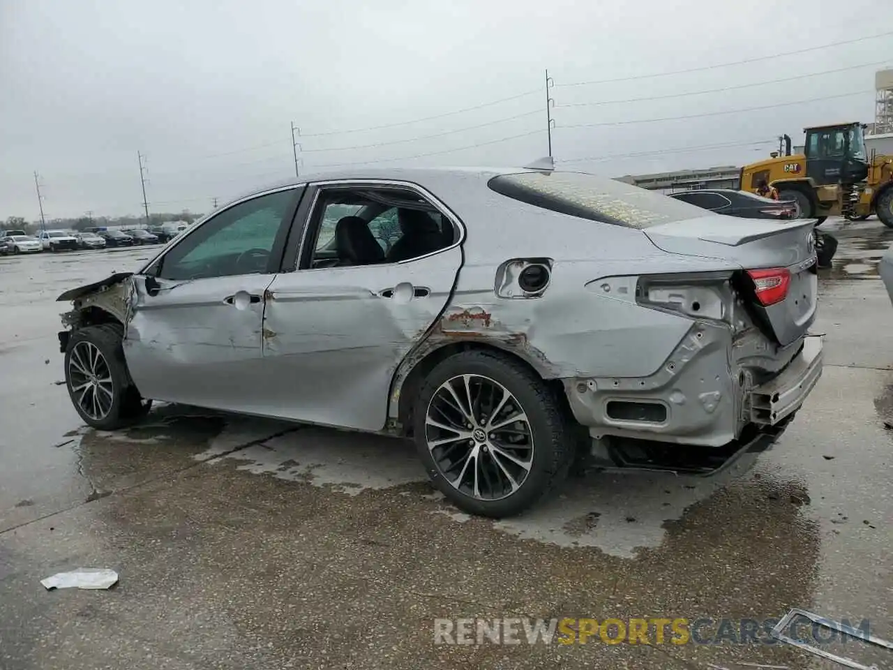 2 Photograph of a damaged car 4T1G11AK3LU322920 TOYOTA CAMRY 2020