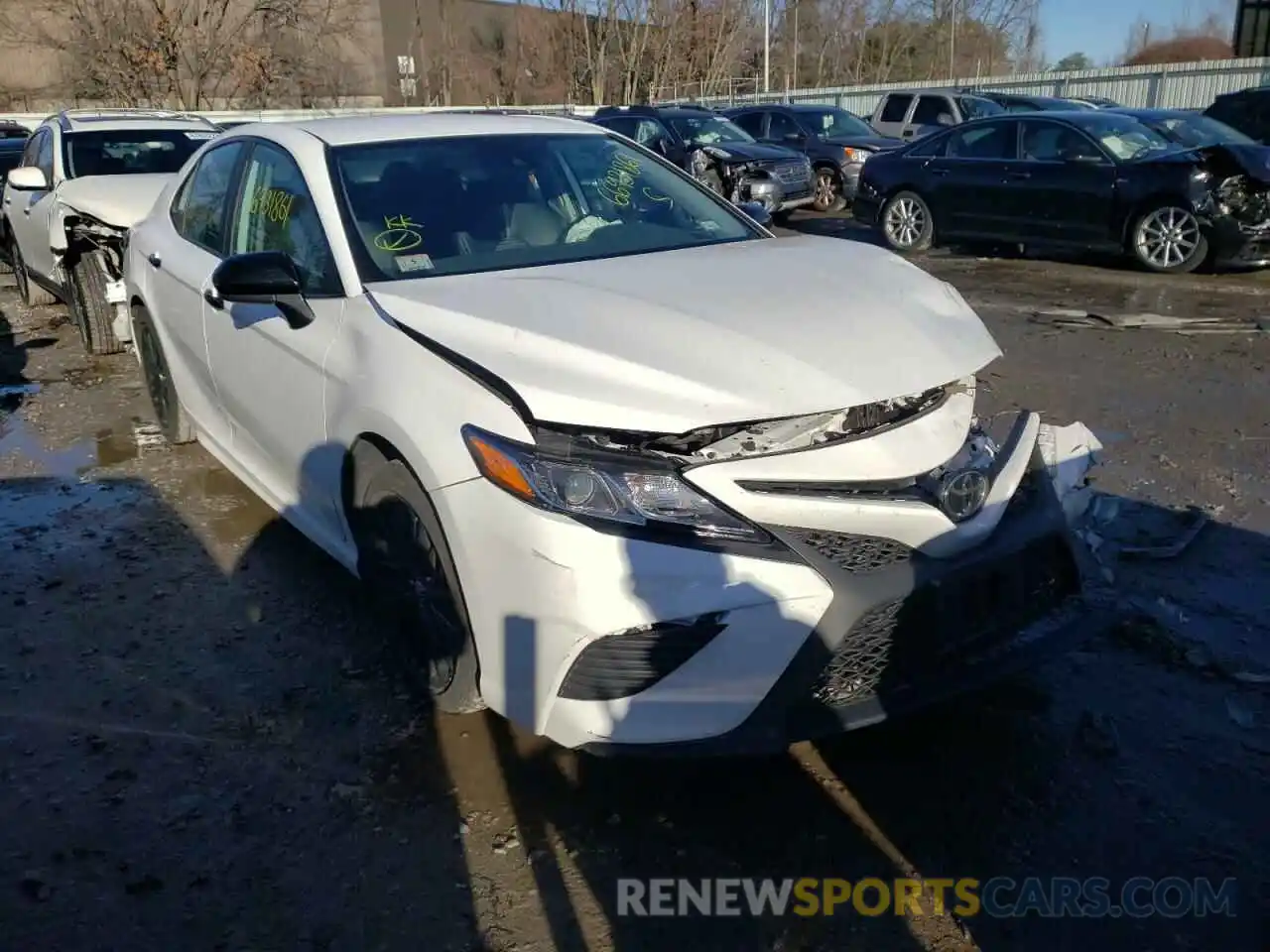 1 Photograph of a damaged car 4T1G11AK3LU322982 TOYOTA CAMRY 2020