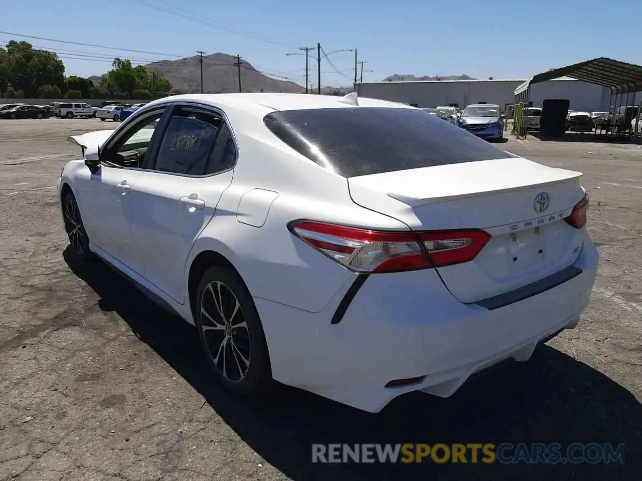 3 Photograph of a damaged car 4T1G11AK3LU327146 TOYOTA CAMRY 2020