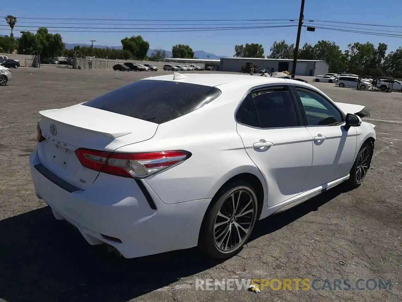 4 Photograph of a damaged car 4T1G11AK3LU327146 TOYOTA CAMRY 2020