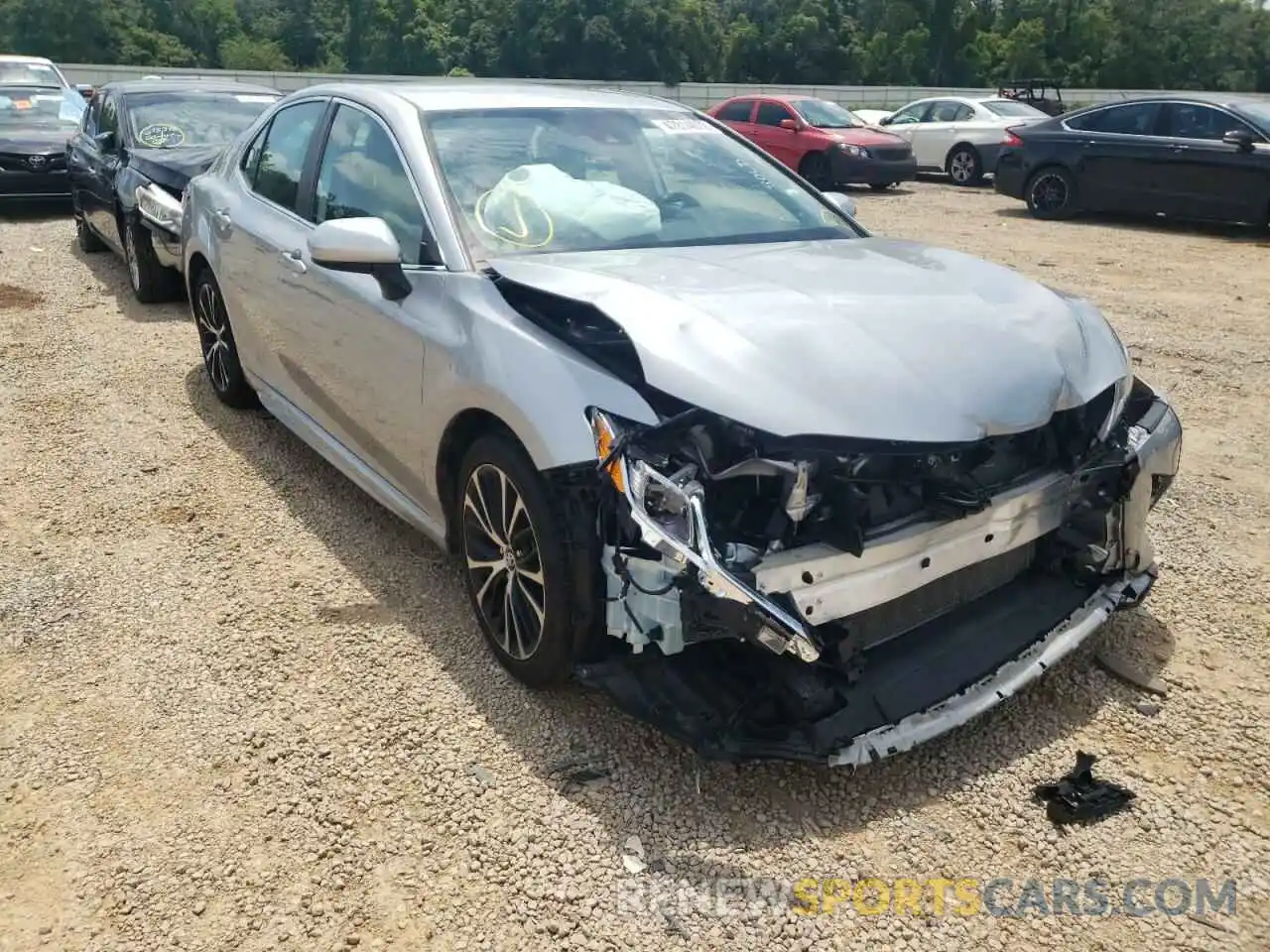 1 Photograph of a damaged car 4T1G11AK3LU327678 TOYOTA CAMRY 2020