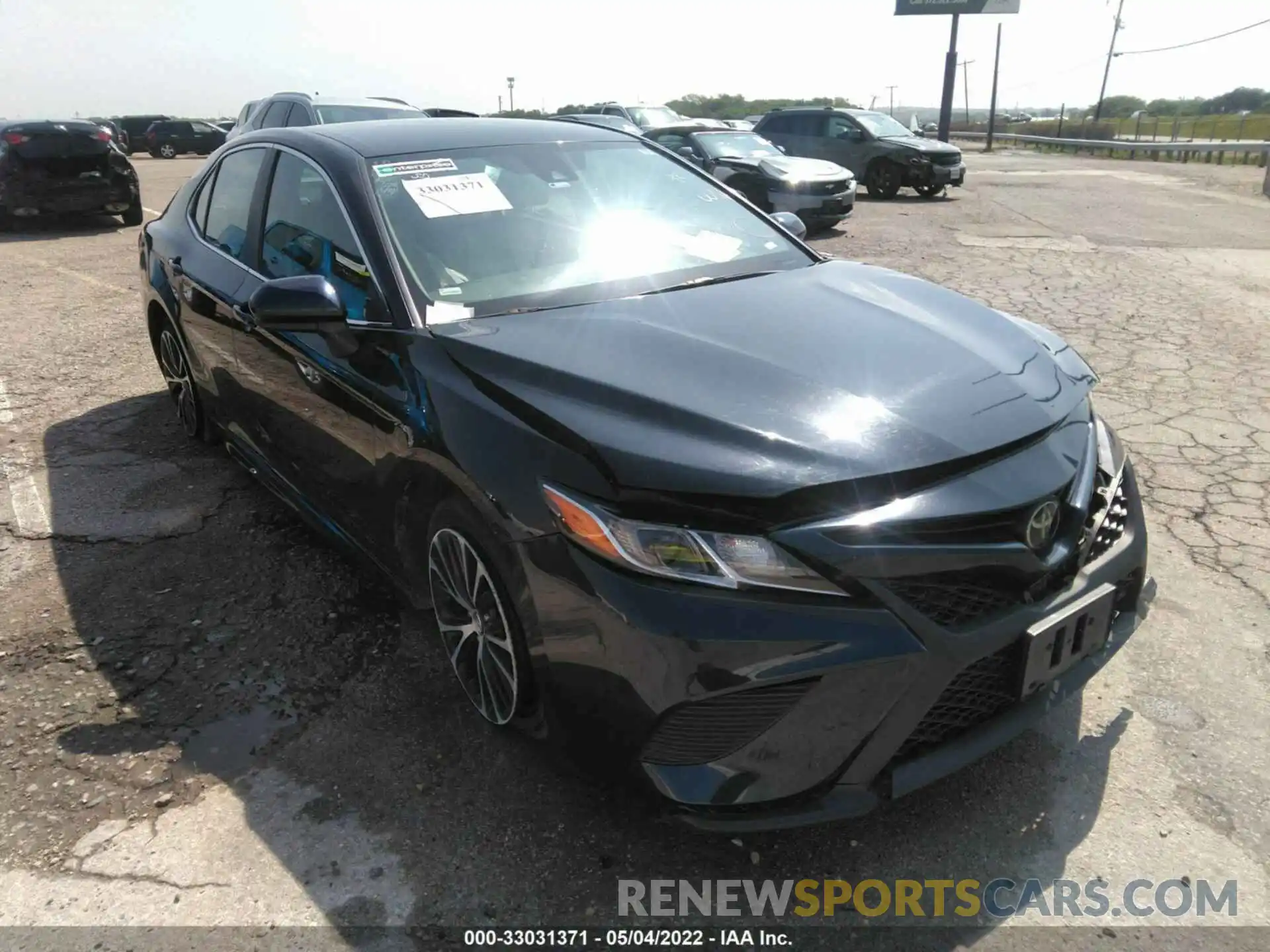 1 Photograph of a damaged car 4T1G11AK3LU328314 TOYOTA CAMRY 2020