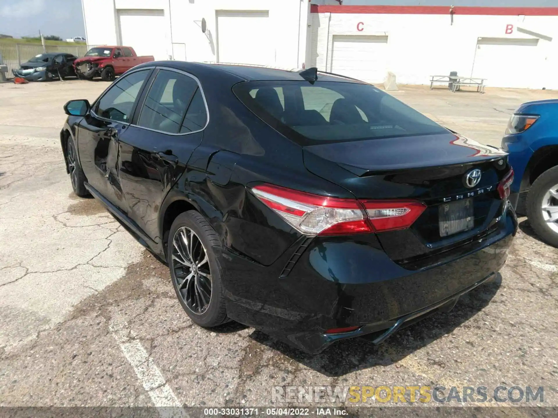 3 Photograph of a damaged car 4T1G11AK3LU328314 TOYOTA CAMRY 2020