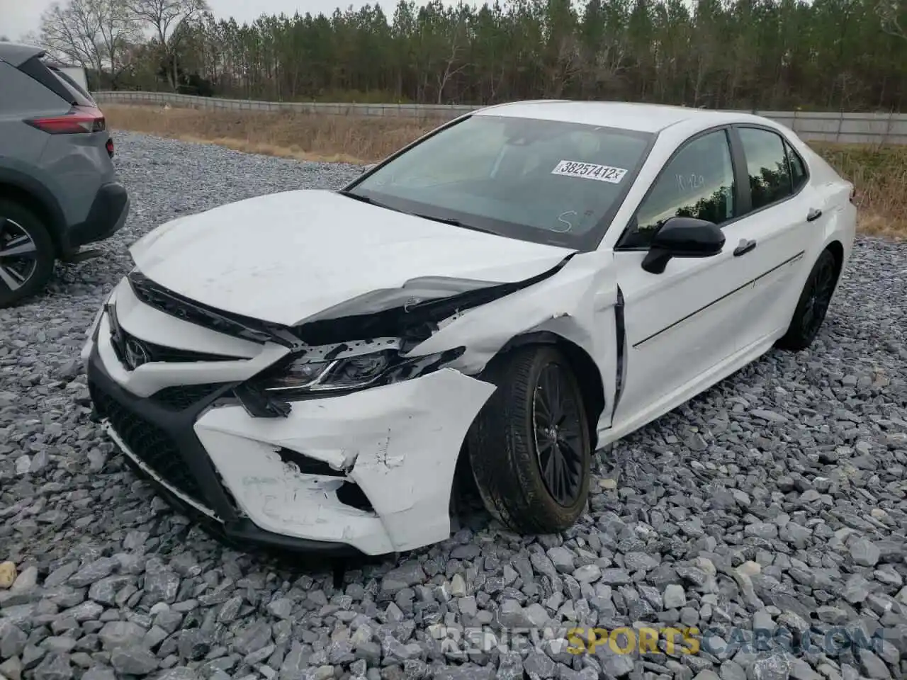 2 Photograph of a damaged car 4T1G11AK3LU331858 TOYOTA CAMRY 2020